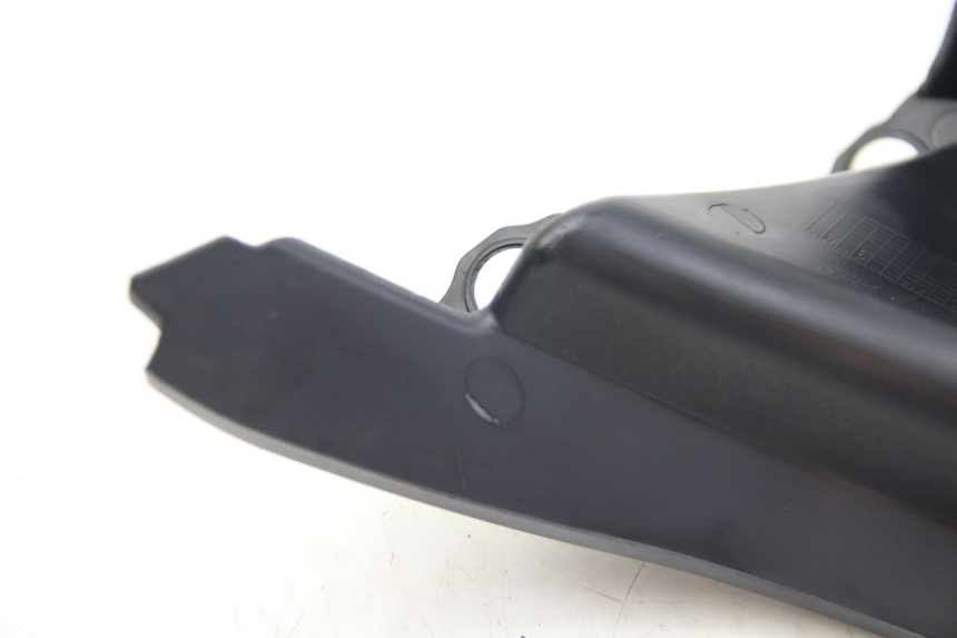 photo de CARENA ANTERIORE INFERIORE PEUGEOT CITYSTAR IE 2T 50 (2018 - 2021) - Primo piano ad alta risoluzione