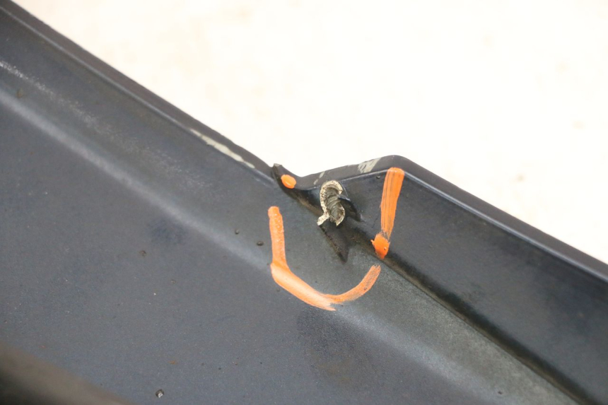 photo de CARENA ANTERIORE INFERIORE PIAGGIO MP3 LT 300 (2010 - 2016)