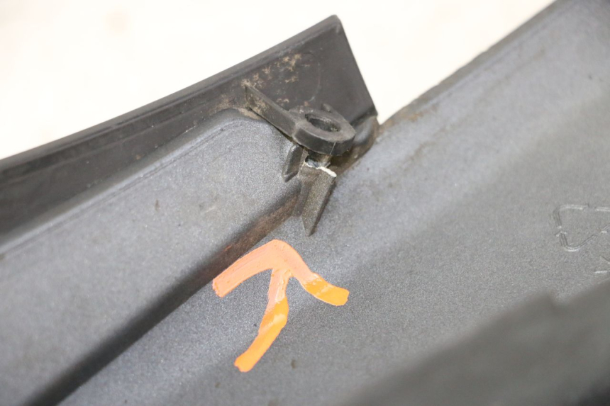 photo de CARENA ANTERIORE INFERIORE PIAGGIO MP3 500 (2011 - 2015)