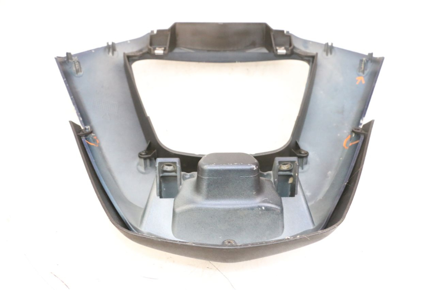 photo de CARENA ANTERIORE INFERIORE PIAGGIO MP3 RL 250 (2007 - 2010) - Zoom sui componenti