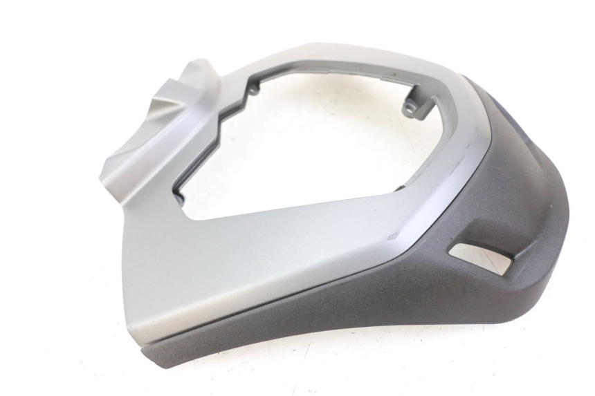photo de CARENA ANTERIORE INFERIORE PIAGGIO MP3 500 (2014 - 2016)