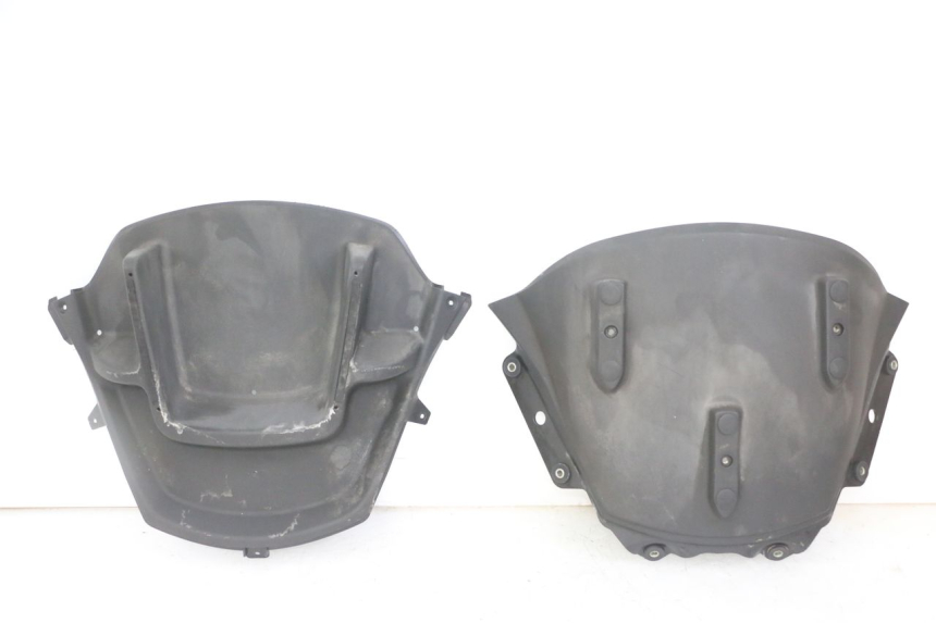 photo de FACCIATA ANTERIORE INTERNA PIAGGIO MP3 LT 300 (2010 - 2016)