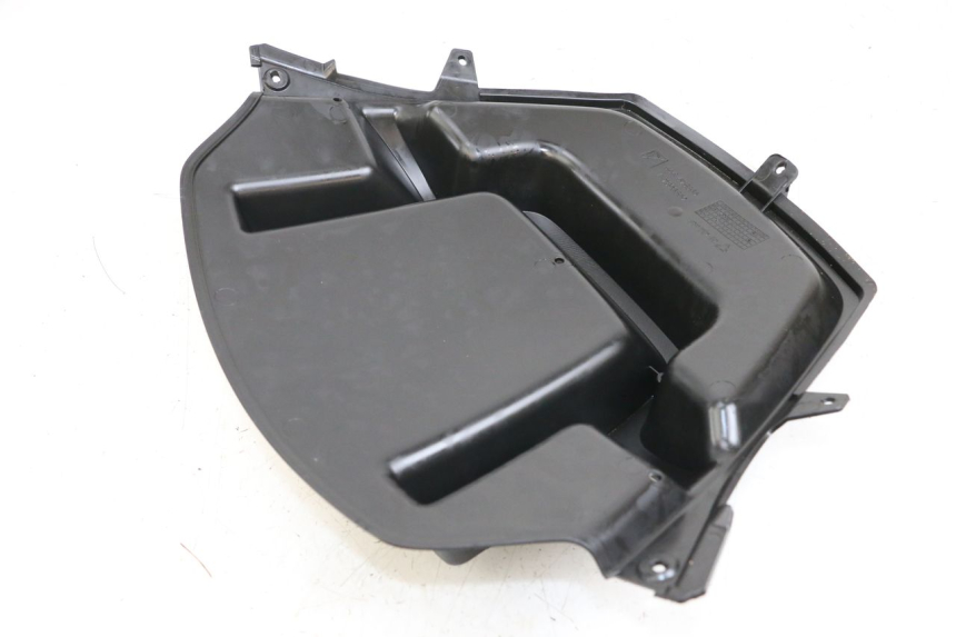 photo de CARENA ANTERIORE INTERNA PIAGGIO MP3 500 (2011 - 2015)