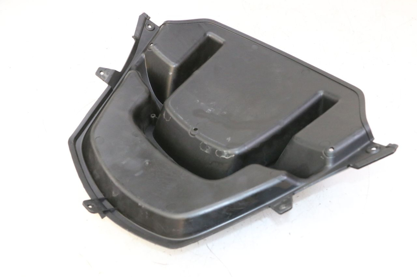 photo de CARENA ANTERIORE INTERNA PIAGGIO MP3 500 (2011 - 2015)