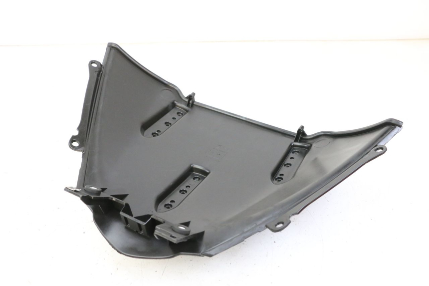 photo de CARENA ANTERIORE INTERNA PIAGGIO MP3 500 (2014 - 2016)