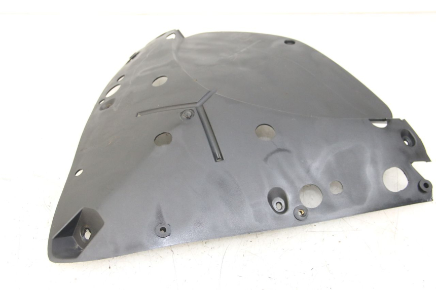 photo de CARENA ANTERIORE INTERNA RAZZO STEED 125 (2012 - 2018)