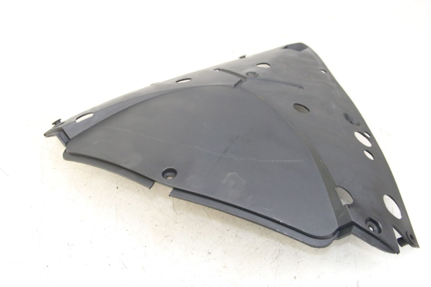 photo de CARENA ANTERIORE INTERNA RAZZO STEED 125 (2012 - 2018)