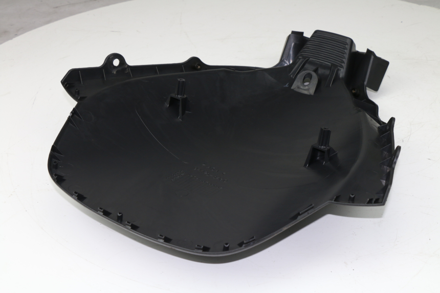 photo de FACCIATA ANTERIORE INTERNA SUZUKI AN BURGMAN 400 (1999 - 2005)