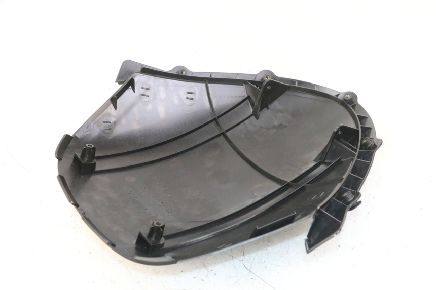 photo de FACCIATA ANTERIORE INTERNA SUZUKI UH BURGMAN 125 (2002 - 2006)