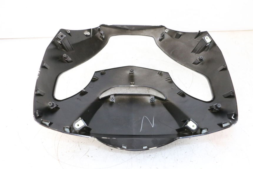 photo de FACCIATA ANTERIORE PEUGEOT KISBEE 4T 50 (2018 - 2022) - Marcature e riferimenti originali