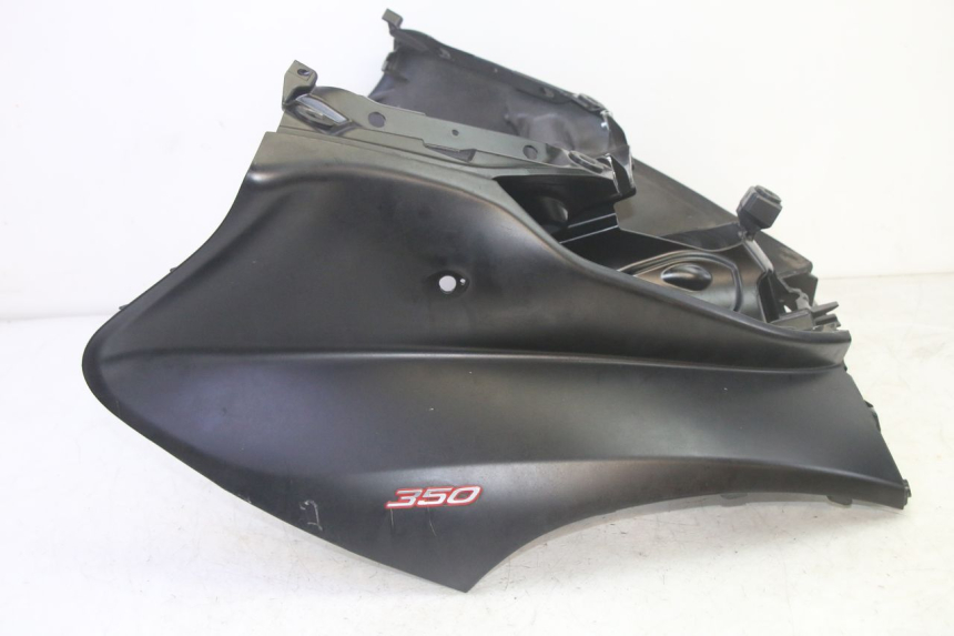 photo de SCUDO CARENA ANTERIORE PIAGGIO MP3 HPE 350 (2018 - 2020) - Zoom sullo stato d'uso