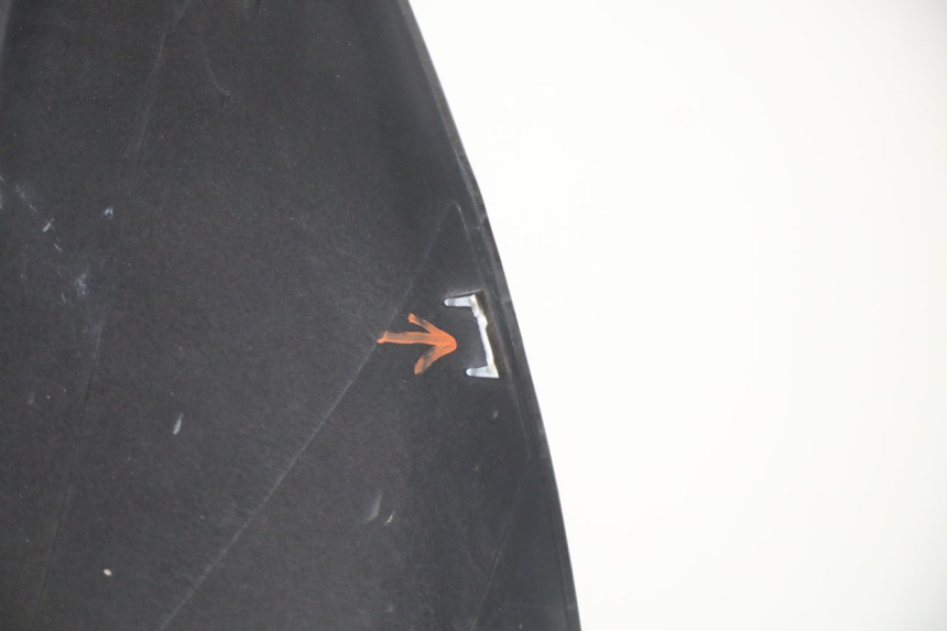 photo de SCUDO CARENA ANTERIORE PIAGGIO MP3 HPE 350 (2018 - 2020) - Stato della superficie e materiale