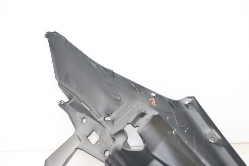 photo de SCUDO CARENA ANTERIORE PIAGGIO MP3 HPE 300 (2019 - 2026) - Primo piano tecnico