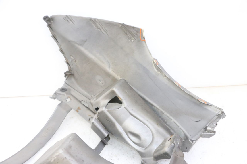 photo de SCUDO CARENA ANTERIORE PIAGGIO MP3 LT 300 (2010 - 2016)