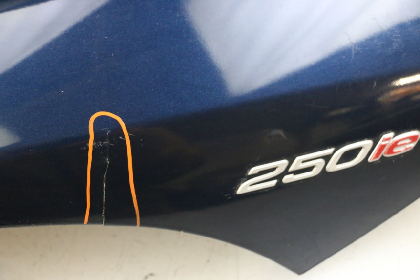 photo de SCUDO CARENA ANTERIORE PIAGGIO MP3 RL 250 (2007 - 2010) - Zoom qualità usato