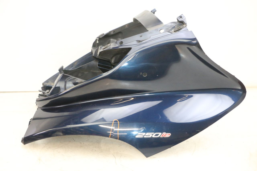 photo de SCUDO CARENA ANTERIORE PIAGGIO MP3 RL 250 (2007 - 2010) - Vista principale