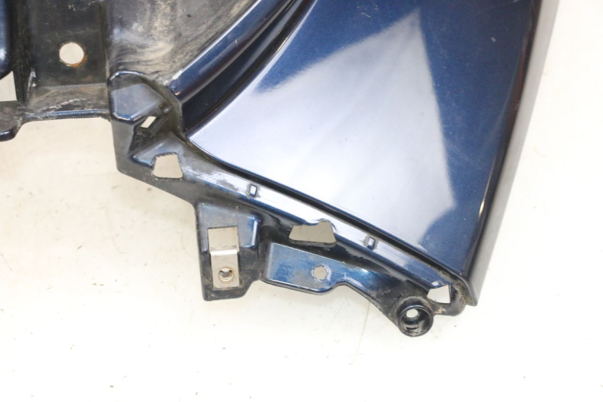 photo de SCUDO CARENA ANTERIORE PIAGGIO MP3 RL 250 (2007 - 2010) - Dettaglio del componente