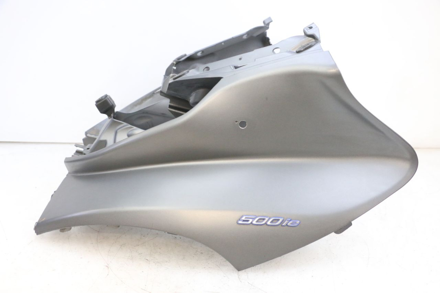 photo de SCUDO CARENA ANTERIORE PIAGGIO MP3 500 (2016 - 2018) - Caratteristiche distintive