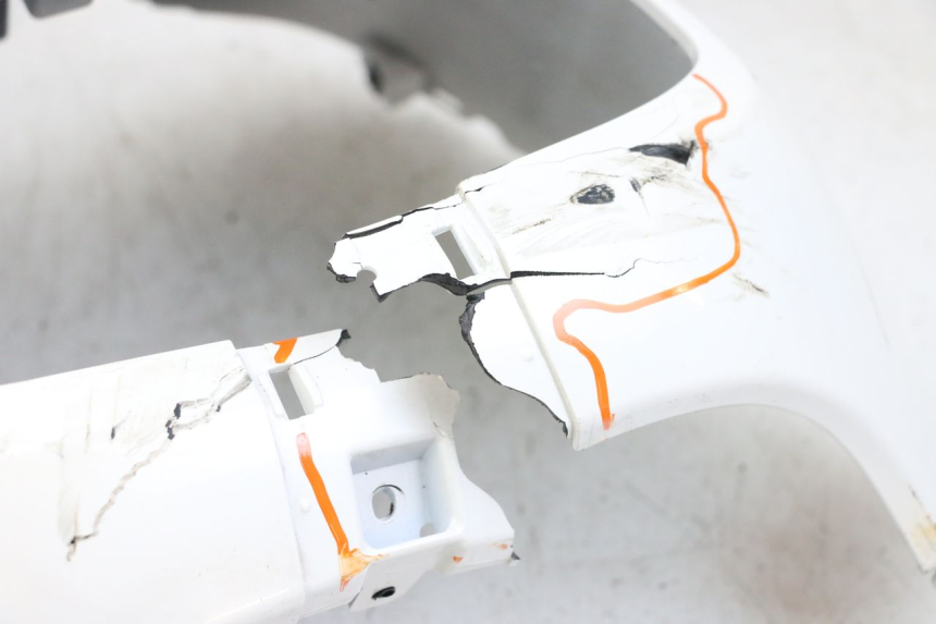 photo de SCUDO CARENA ANTERIORE YAMAHA NEO'S CORE 1 (2022 - 2026) - Zoom sullo stato d'uso