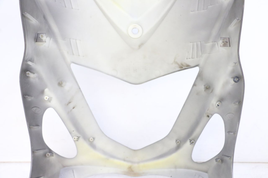 photo de FACCIATA ANTERIORE TNT MOTOR ROMA 10' 4T 50 (2019 - 2022) - Stato della superficie e materiale