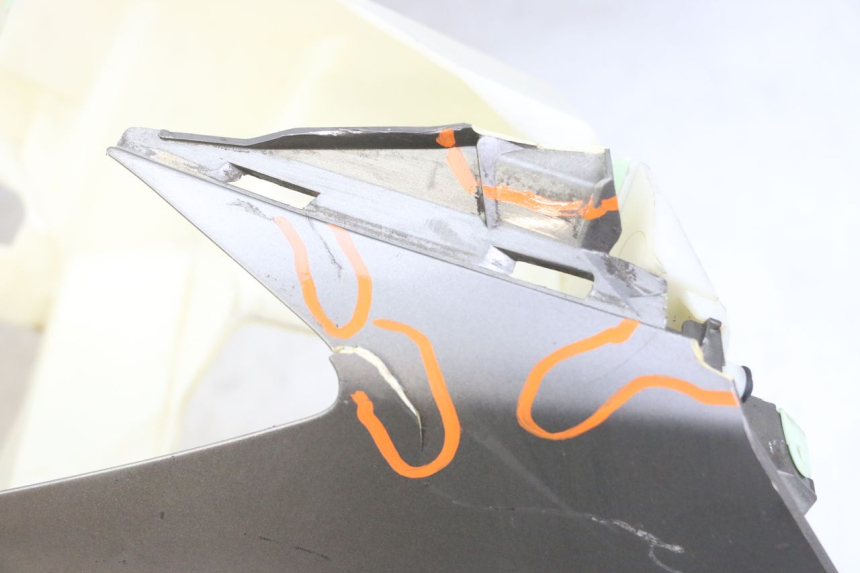 photo de SCUDO CARENA ANTERIORE PEUGEOT SATELIS 125 (2013 - 2018)