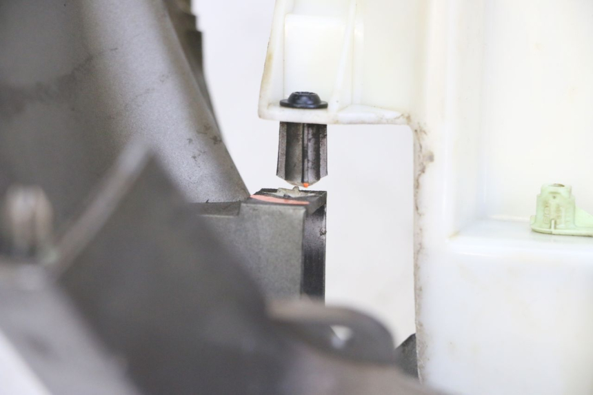 photo de SCUDO CARENA ANTERIORE PEUGEOT SATELIS 125 (2013 - 2018)