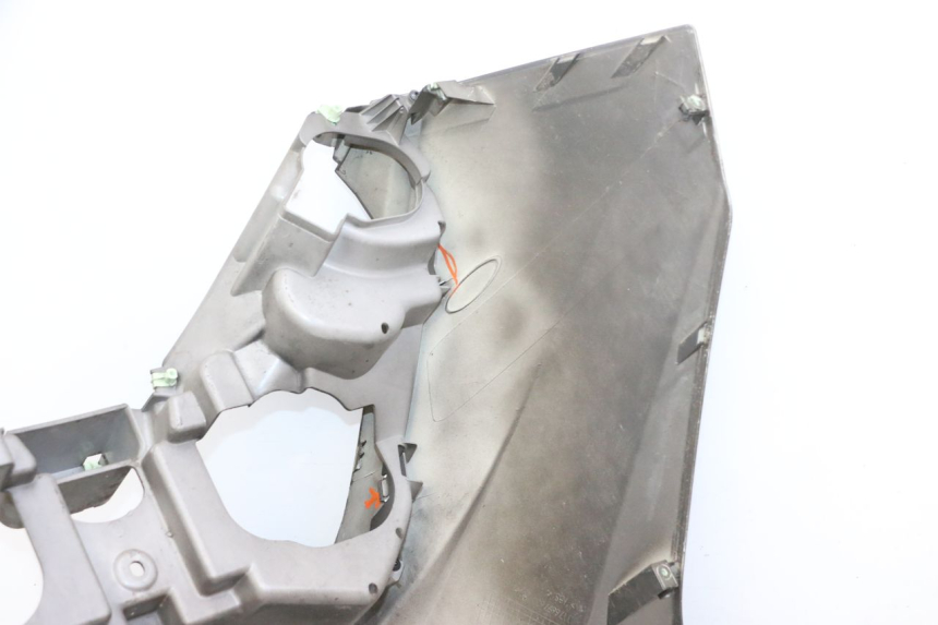 photo de SCUDO CARENA ANTERIORE PEUGEOT SATELIS 125 (2006 - 2009)