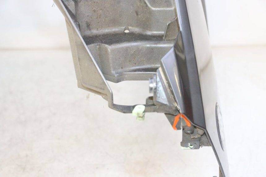 photo de SCUDO CARENA ANTERIORE PEUGEOT SATELIS 125 (2006 - 2009)