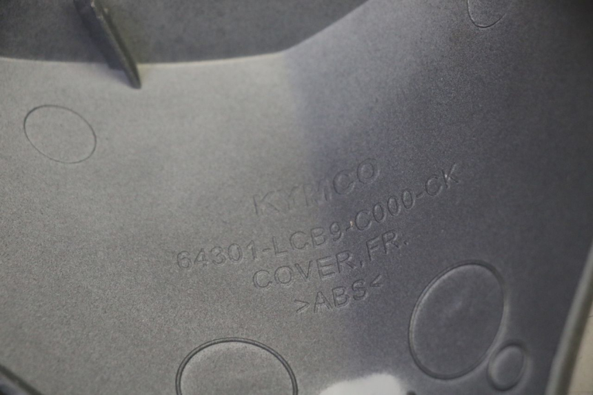 photo de FACCIATA ANTERIORE SUPERIORE KYMCO AGILITY 4T 50 (2018 - 2022) - Dettagli dei punti di fissaggio