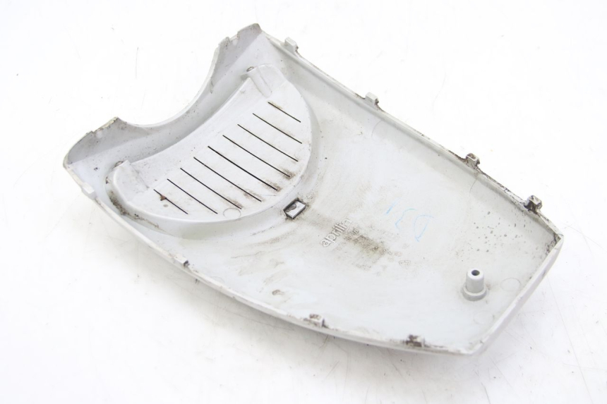 photo de FACCIATA ANTERIORE SUPERIORE APRILIA SCARABEO 4T 50 (2009 - 2017)
