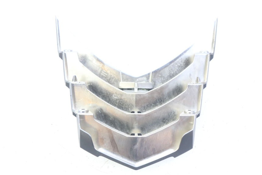 photo de CARENA ANTERIORE SUPERIORE PEUGEOT CITYSTAR IE 2T 50 (2018 - 2021) - Primo piano tecnico