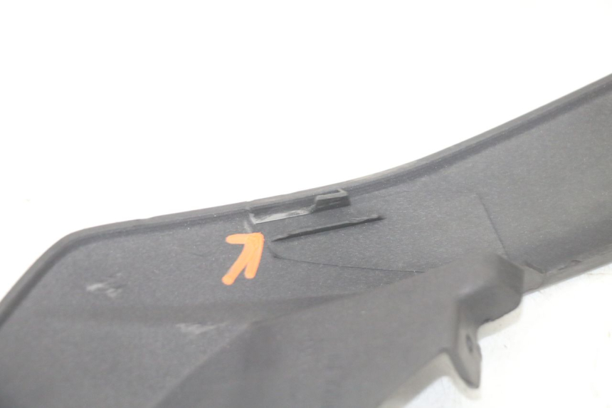 photo de CARENA ANTERIORE SUPERIORE HONDA PCX (JF57/JF64) 125 (2014 - 2018)