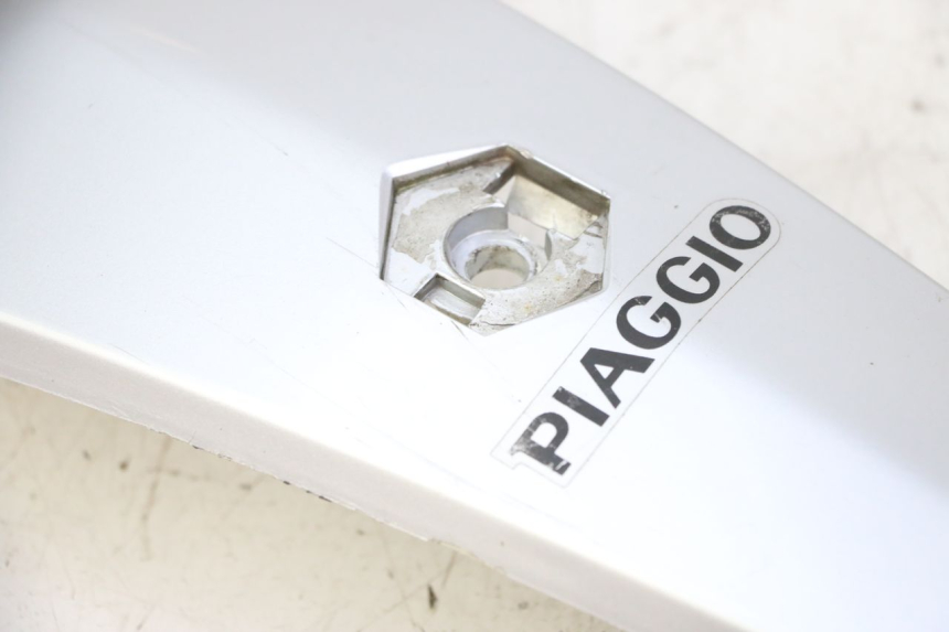 photo de CARENA ANTERIORE SUPERIORE PIAGGIO LIBERTY 125 (1998 - 2008)