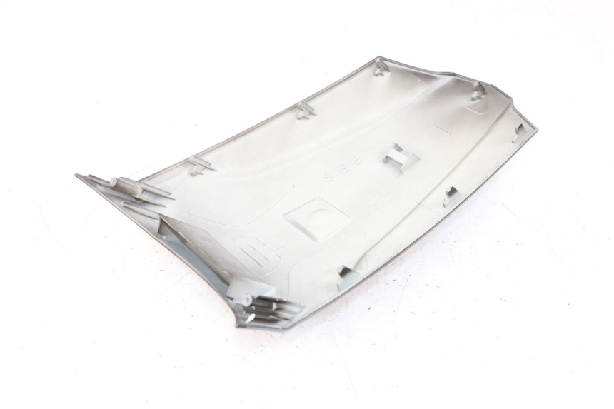 photo de FACCIATA ANTERIORE SUPERIORE KYMCO LIKE 125 (2009 - 2016) - Altra vista dell'articolo