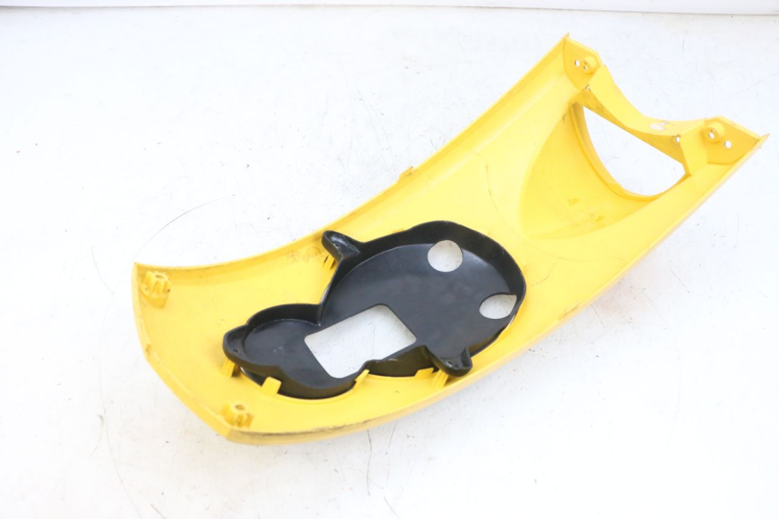 photo de CARENA ANTERIORE SUPERIORE PEUGEOT LUDIX 50 (2008 - 2017) - Dettagli dei punti di fissaggio