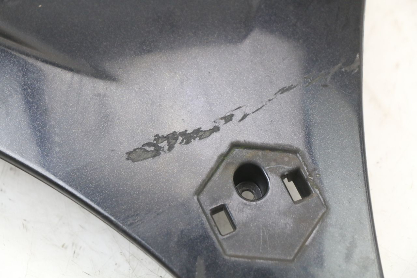 photo de FACCIATA ANTERIORE SUPERIORE PIAGGIO MP3 LT 400 (2007 - 2012)