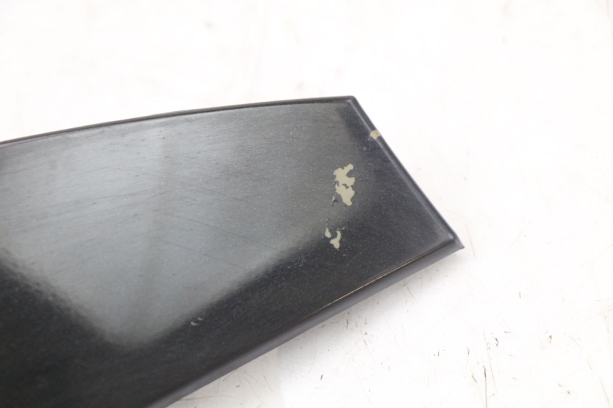photo de FACCIATA ANTERIORE SUPERIORE PIAGGIO MP3 LT 400 (2007 - 2012)
