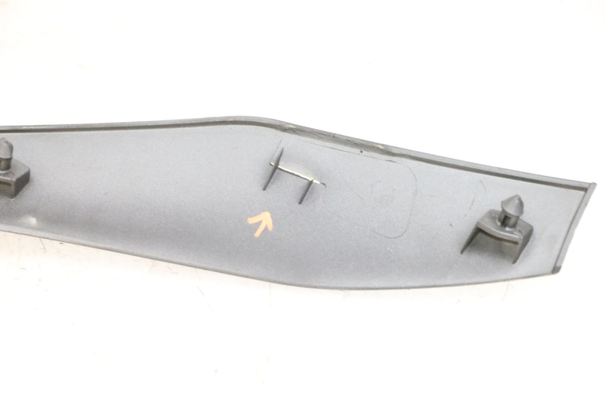 photo de FACCIATA ANTERIORE SUPERIORE PIAGGIO MP3 500 (2011 - 2015)