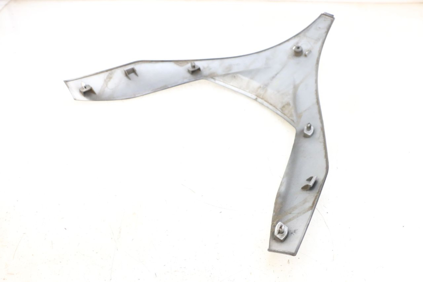 photo de FACCIATA ANTERIORE SUPERIORE PIAGGIO MP3 125 (2006 - 2014)