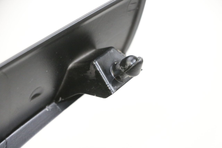 photo de CARENA ANTERIORE SUPERIORE PIAGGIO MP3 500 (2016 - 2018) - Dettaglio del componente