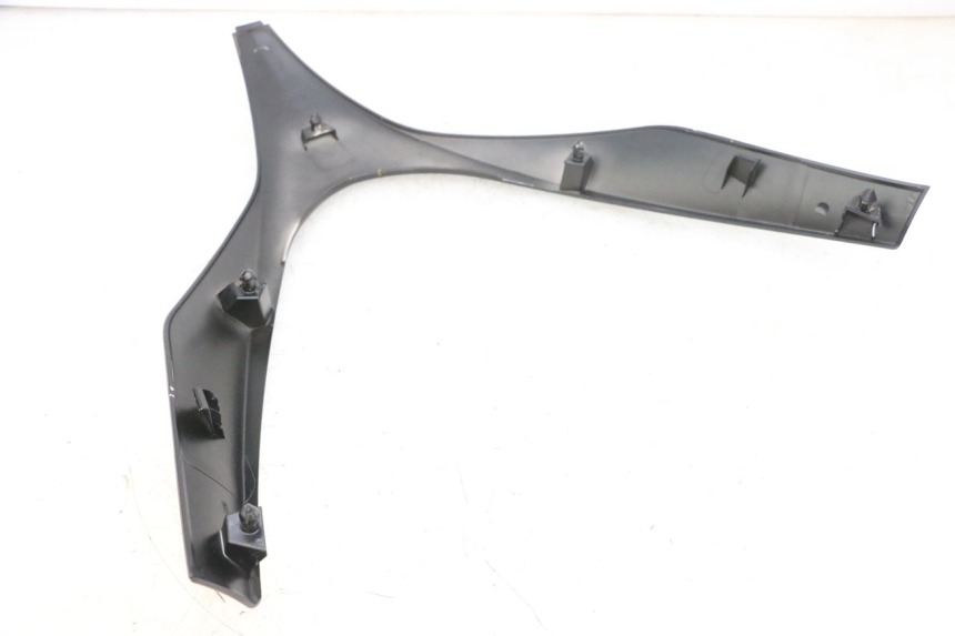 photo de CARENA ANTERIORE SUPERIORE PIAGGIO MP3 500 (2016 - 2018) - Vista d'insieme del prodotto