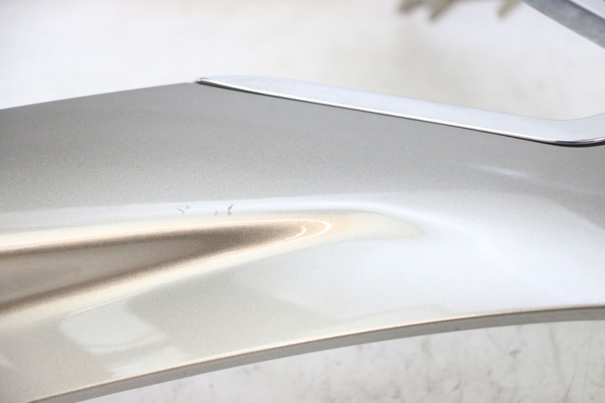 photo de CARENA ANTERIORE SUPERIORE PEUGEOT SATELIS 125 (2013 - 2018)