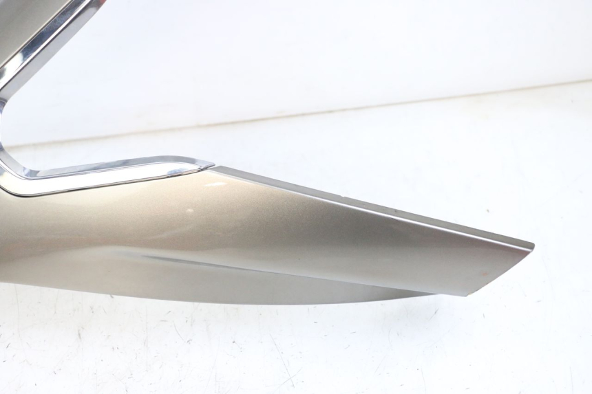 photo de CARENA ANTERIORE SUPERIORE PEUGEOT SATELIS 125 (2013 - 2018)