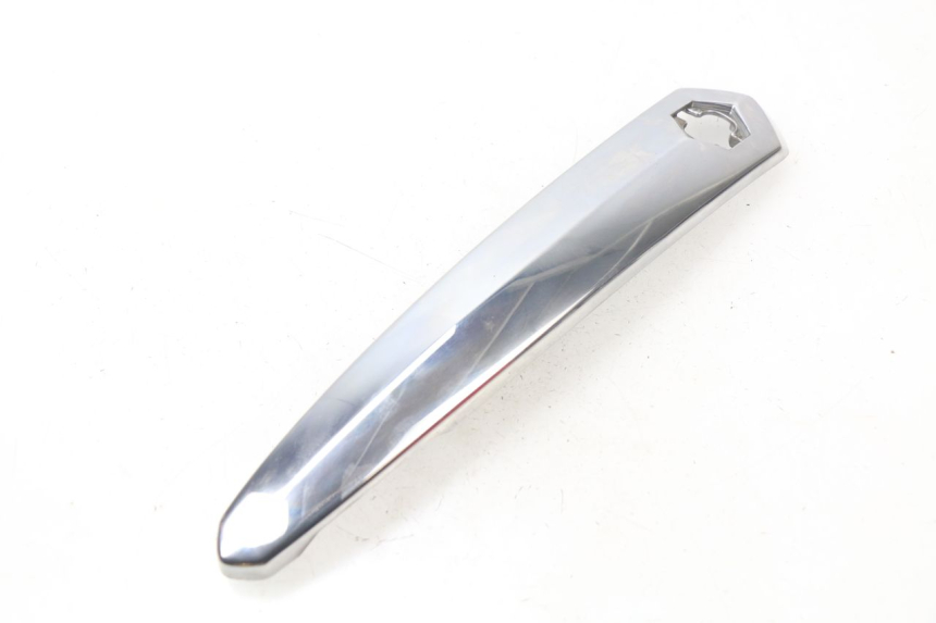 photo de FACCIATA ANTERIORE SUPERIORE PIAGGIO BEVERLY 500 (2003 - 2007)