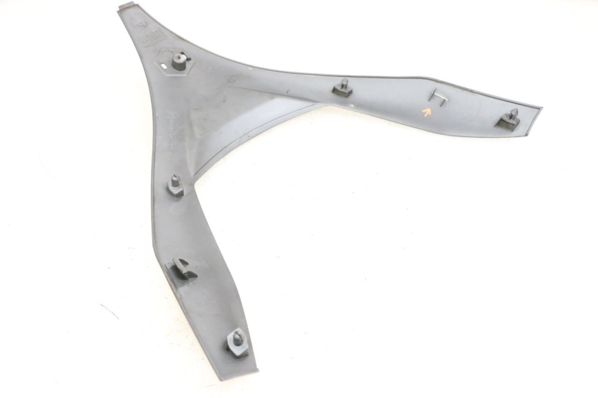 photo de FACCIATA ANTERIORE SUPERIORE PIAGGIO MP3 500 (2011 - 2015)