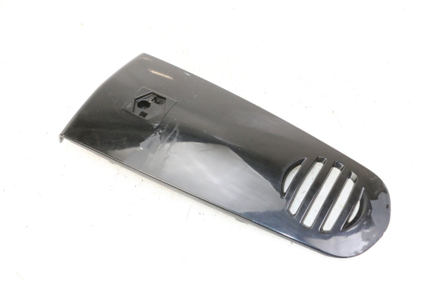 photo de CARENA ANTERIORE SUPERIORE PIAGGIO VESPA GRANTURISMO 200 (2004 - 2005)