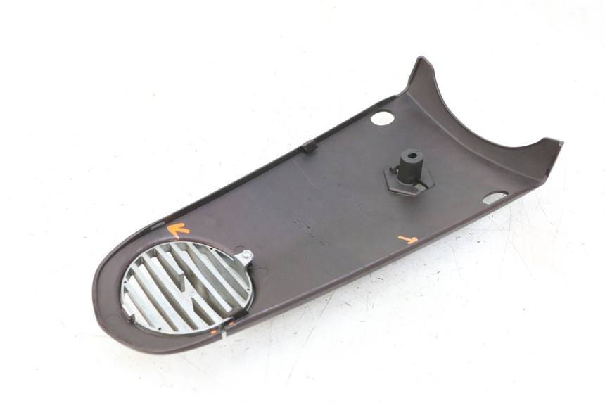photo de CARENA ANTERIORE SUPERIORE PIAGGIO VESPA LX IE 125 (2010 - 2012)