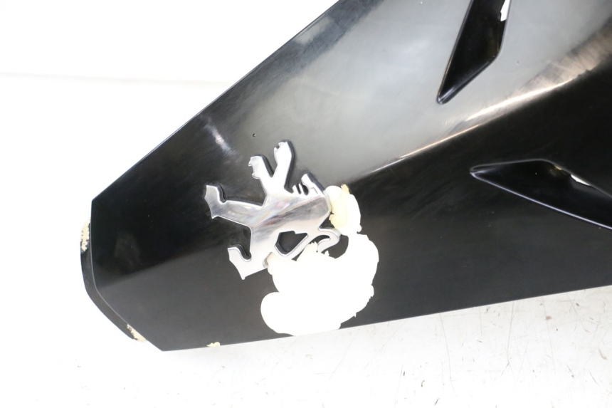 photo de CARENA ANTERIORE SUPERIORE PEUGEOT SATELIS COMPRESSOR K15 125 (2006 - 2009)