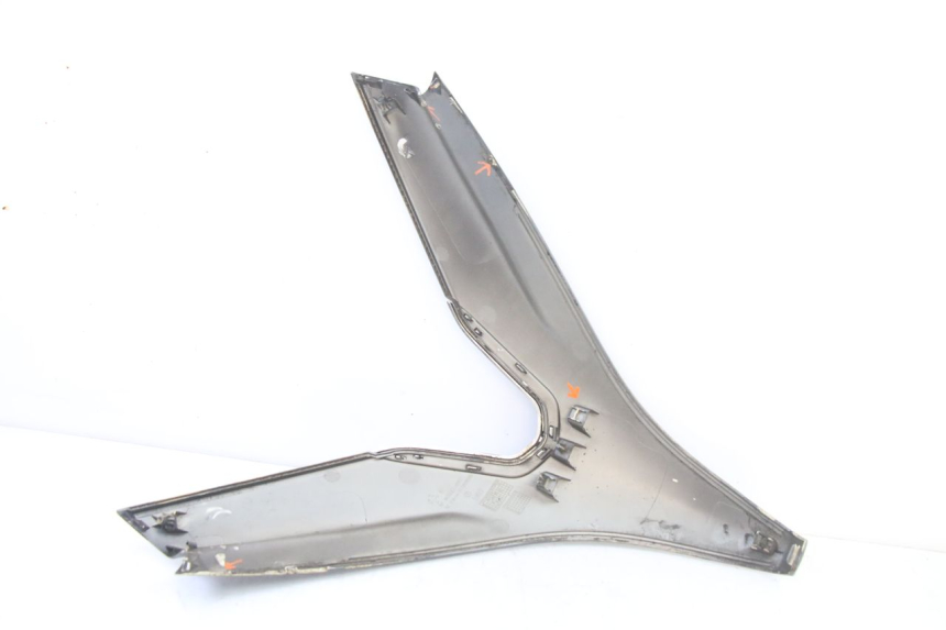 photo de CARENA ANTERIORE SUPERIORE PEUGEOT SATELIS 125 (2013 - 2018)