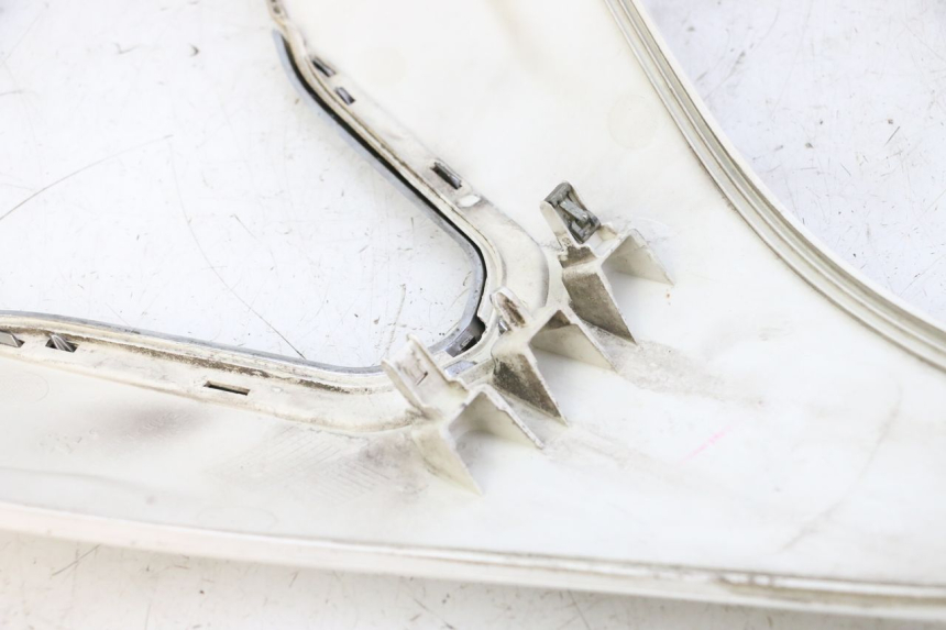 photo de FACCIATA ANTERIORE SUPERIORE PEUGEOT SATELIS 125 (2010 - 2012)